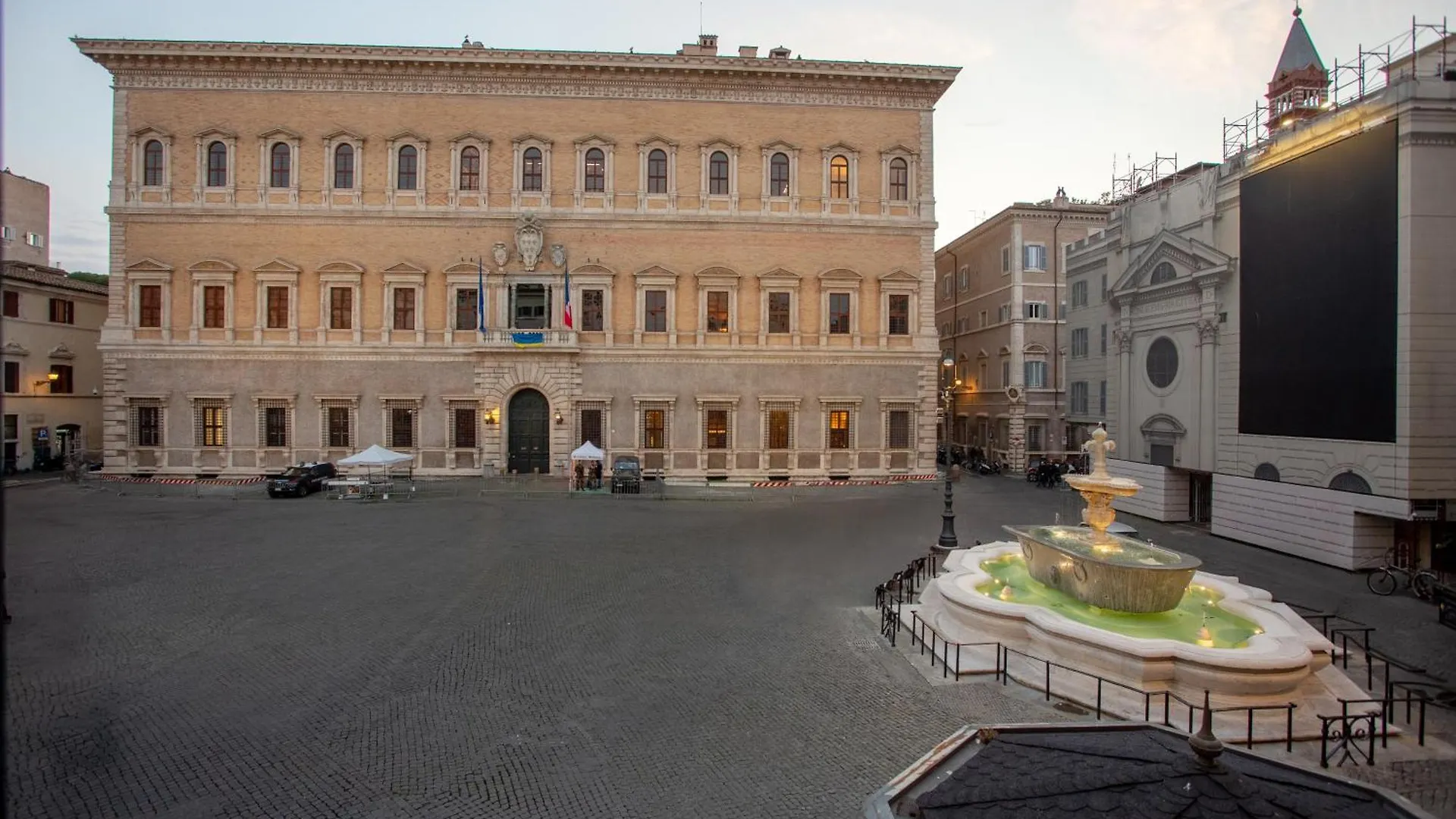 Casa Cristina In Piazza Farnese Apartment Rome Italy
